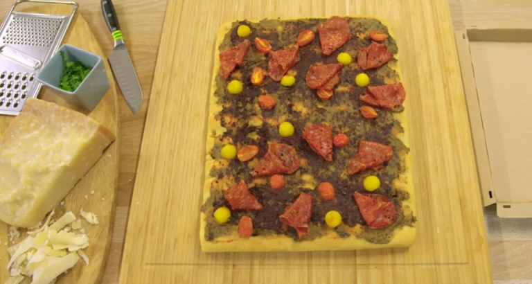 Pizza spianata piccante